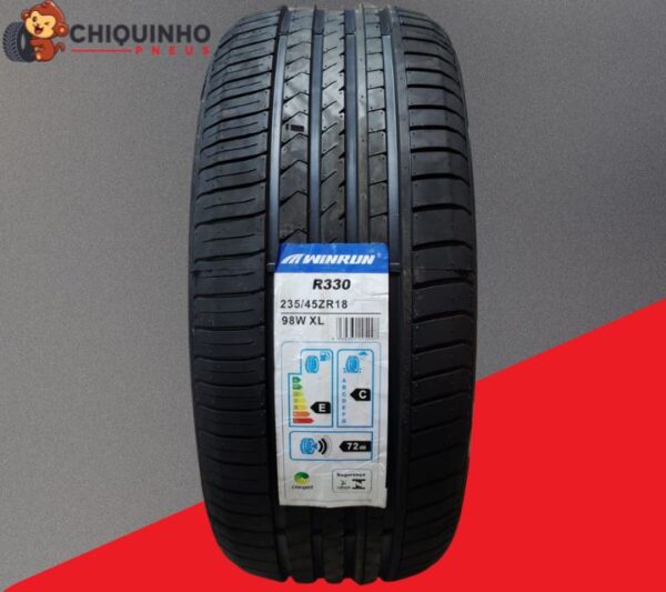 Pneu 235/45R18 Winrun R330 98W